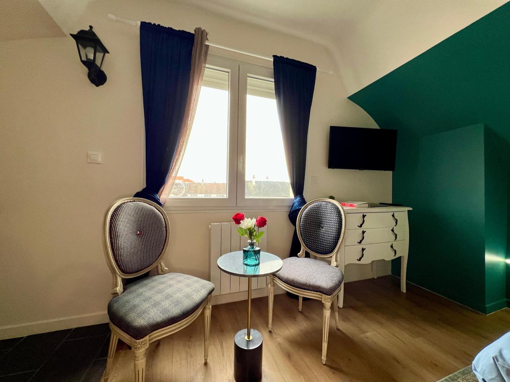 Studios Ideal Pro I Centre-Ville & Parking Gratuit Chatellerault Exterior photo
