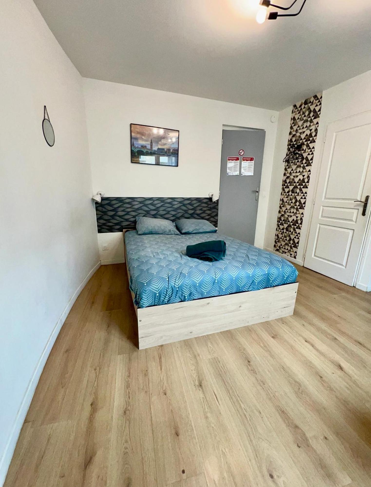 Studios Ideal Pro I Centre-Ville & Parking Gratuit Chatellerault Exterior photo