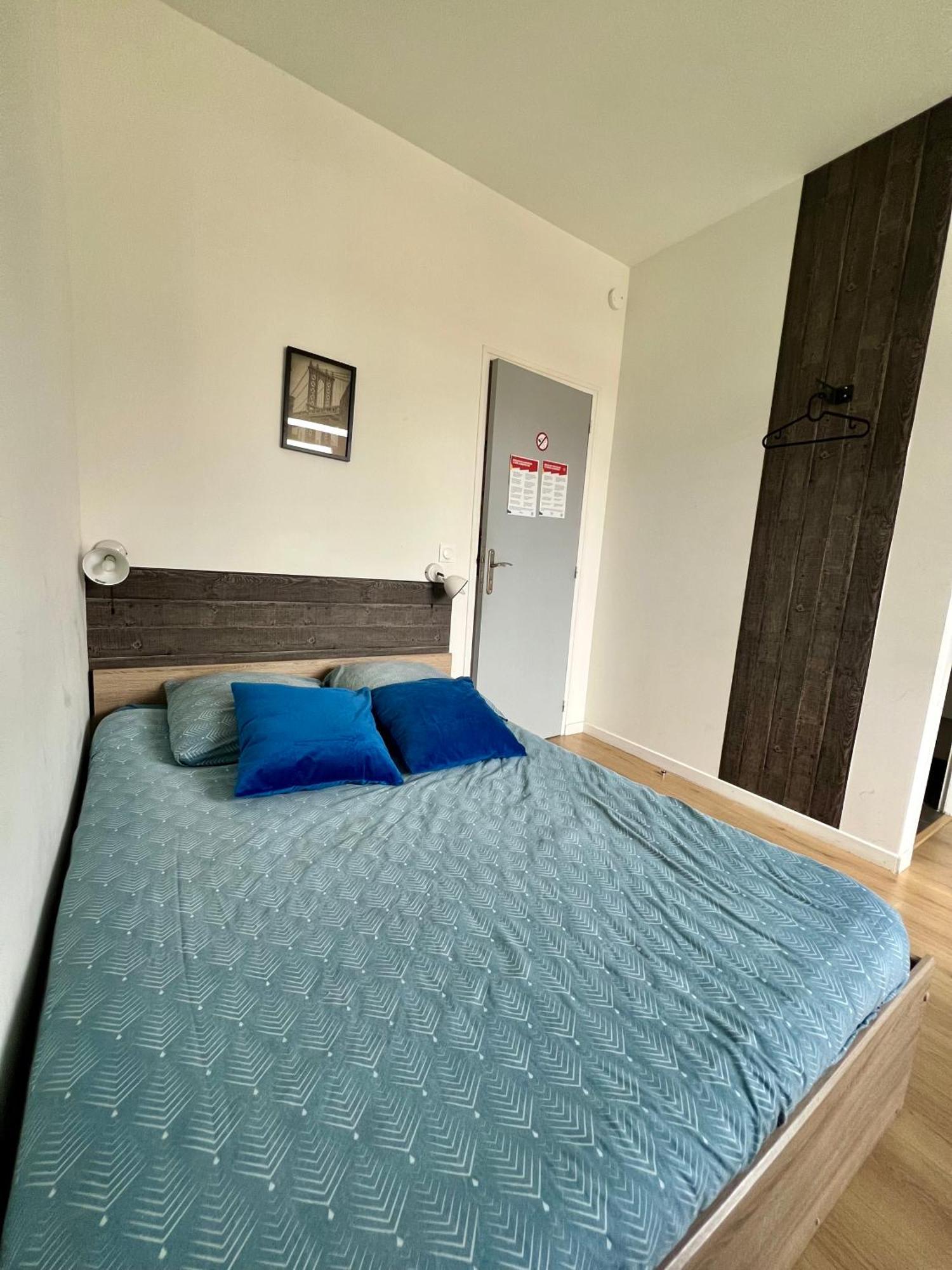 Studios Ideal Pro I Centre-Ville & Parking Gratuit Chatellerault Exterior photo