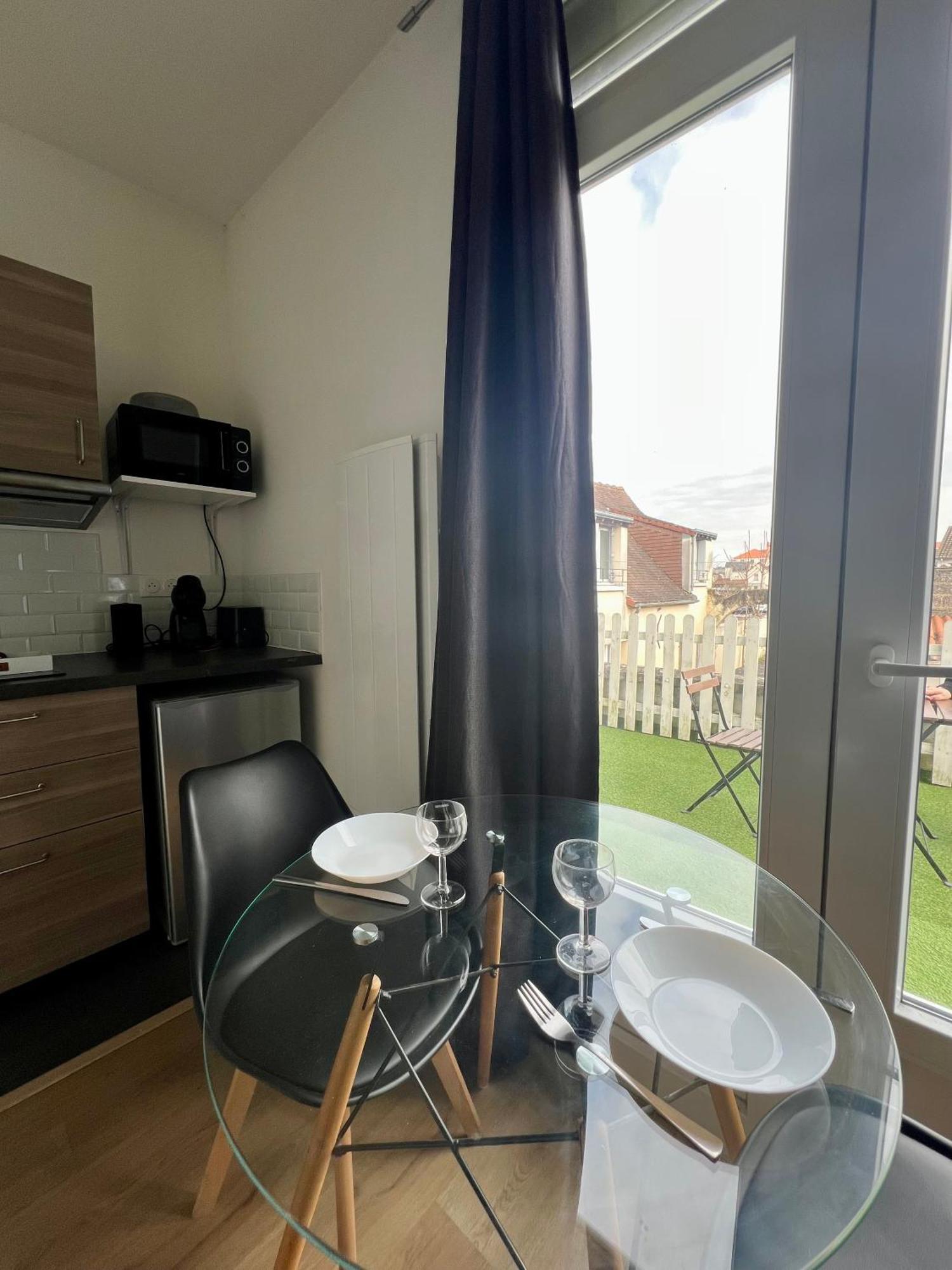 Studios Ideal Pro I Centre-Ville & Parking Gratuit Chatellerault Exterior photo