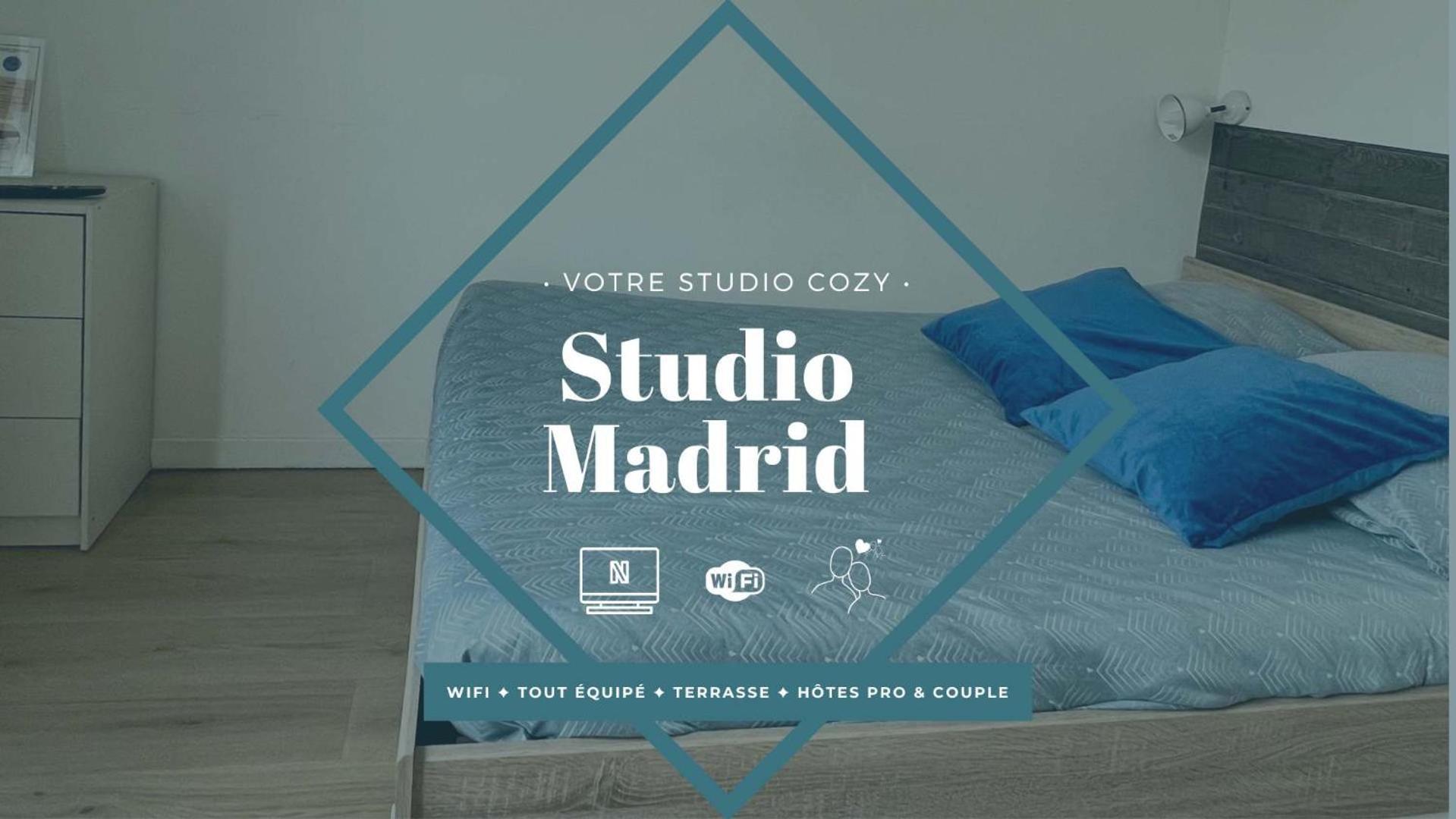 Studios Ideal Pro I Centre-Ville & Parking Gratuit Chatellerault Exterior photo
